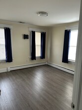 Building Photo - 18 Willard St