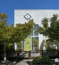 Building Photo - 744 1st St W