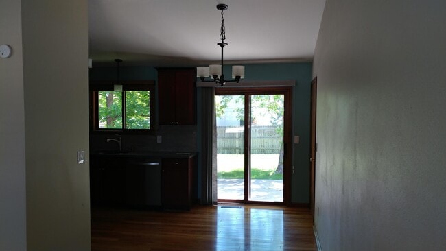 Building Photo - 2900 Eindborough Dr