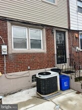 Building Photo - 4655 Benson St