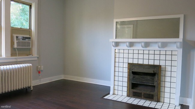 Building Photo - 2 br, 1 bath  - 5821 Stanton Ave Apt 3