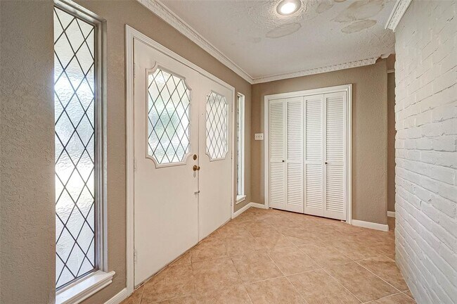 Building Photo - 3610 Golden Tee Ln
