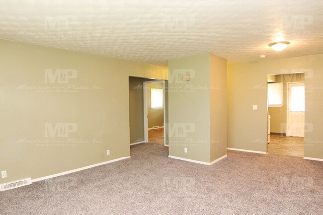 Foto del edificio - 1024 N Taft Hill Rd