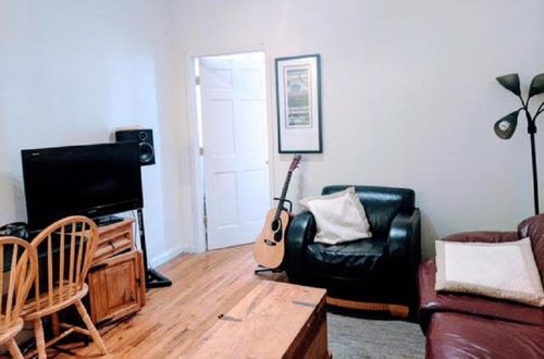 Building Photo - 307 E 3rd St