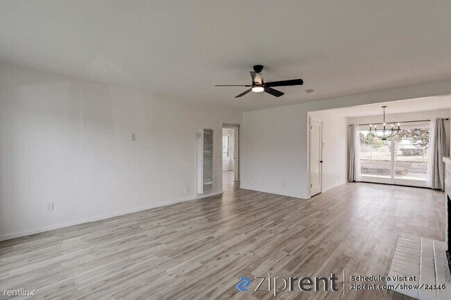 Foto del edificio - 3 br, 1 bath House - 642 South 16th Street...