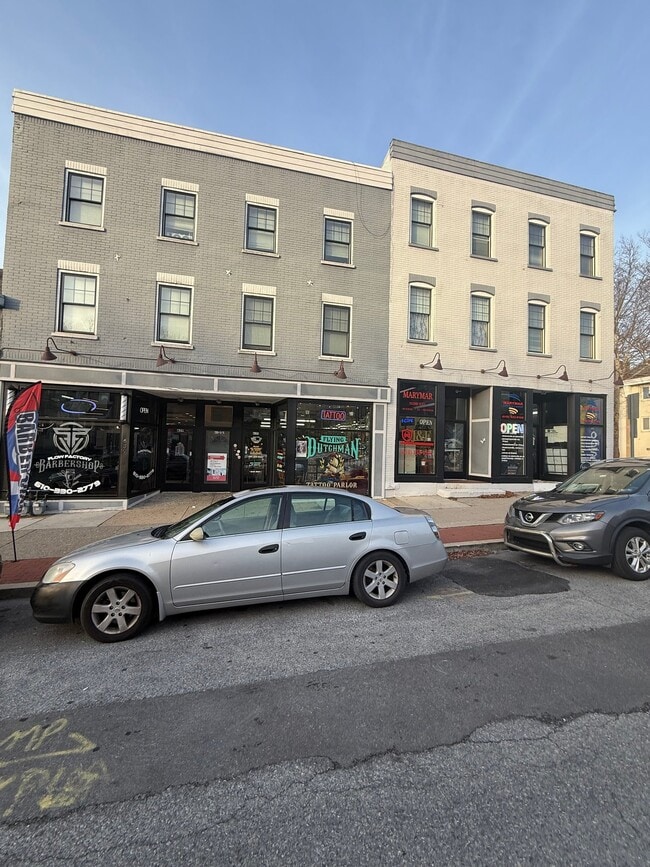 Building Photo - 637 Northampton St