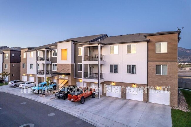 Building Photo - 750 N 260 W