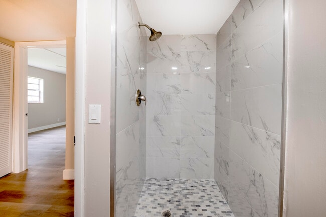 Foto del edificio - 917 Flanders T