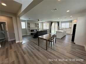 Building Photo - 7363 London Blue Ct