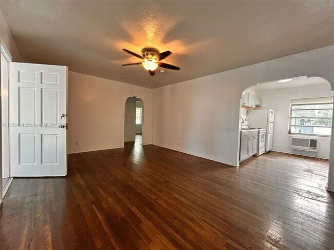 Foto del edificio - 1928 Wilson St