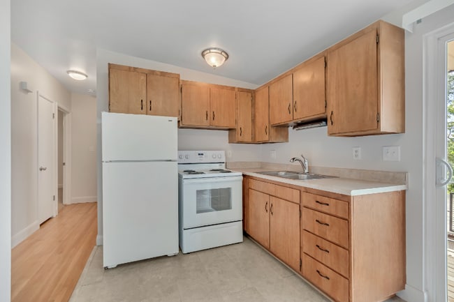 Foto del edificio - 475 N St E