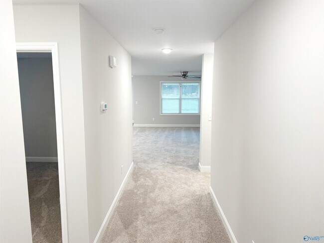 Building Photo - 118 Fuller Dr