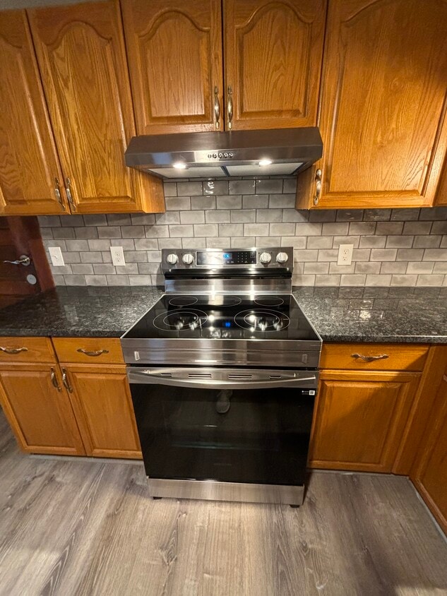Foto principal - 27 Parkside Ave