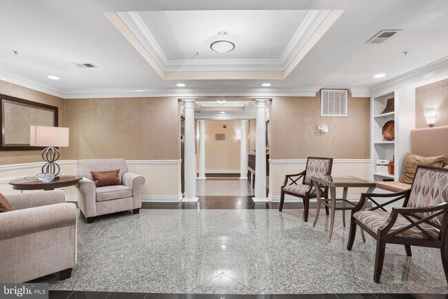 Foto del edificio - 7871 Rolling Woods Ct