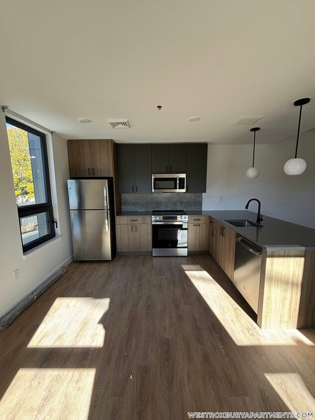 Foto principal - 199 Gardner St