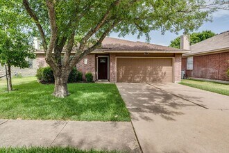 Building Photo - 20821 Pacers Gait Ln