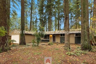 Building Photo - 5695 SW Washington Ct