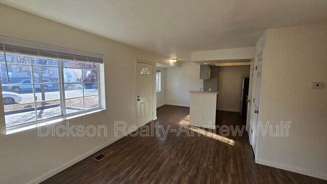 Foto del edificio - 239 Cheney St