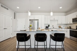 Building Photo - Ascend at Longbow Highpoint