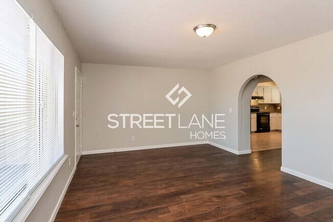 Foto del edificio - REDUCED! Charming 3 bedroom home in Chandler!