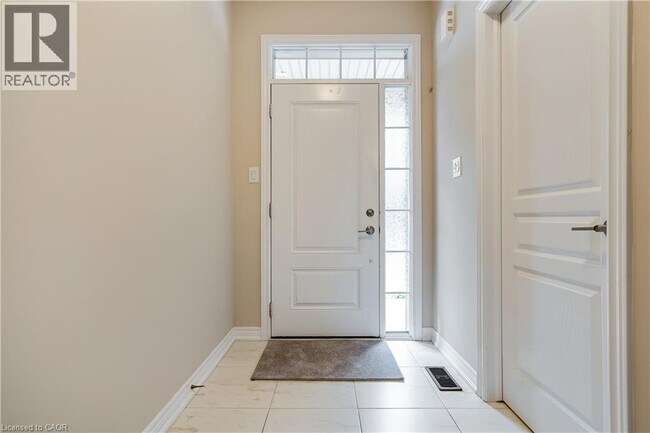 Photo du bâtiment - 27 Waterview Ln