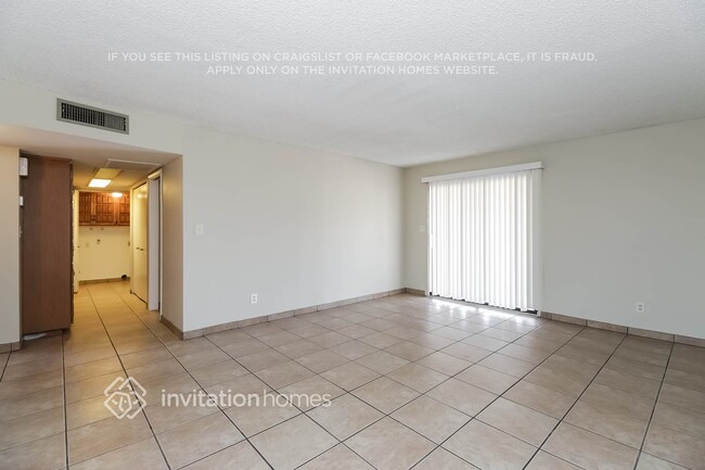 Foto del edificio - 4307 N 106th Ave