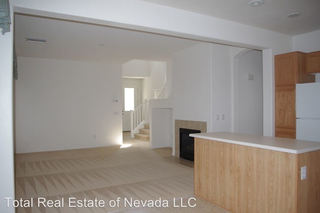 Building Photo - 10264 Bayhead Beach Ave