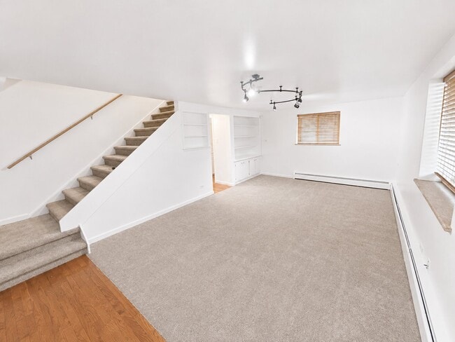 Building Photo - 1375 Everett Ct