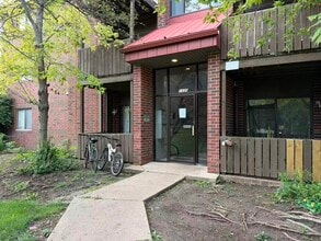 Building Photo - 1330 Brook St