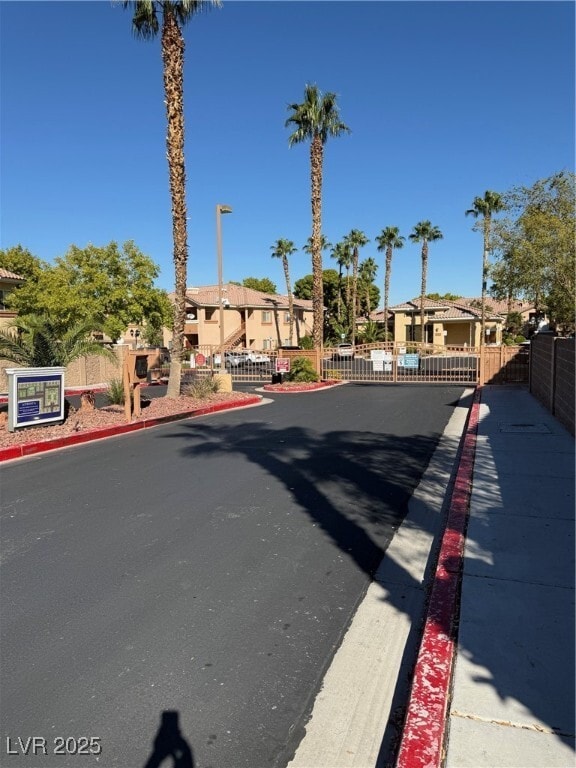 Building Photo - 1050 E Cactus Ave