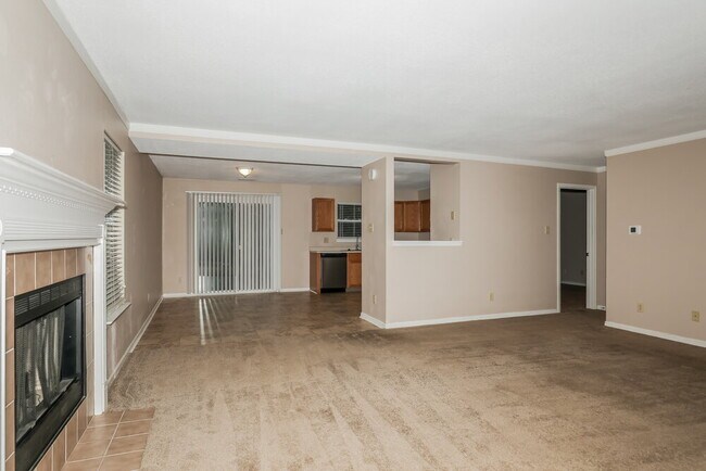 Foto del edificio - 7756 Mistflower Ln