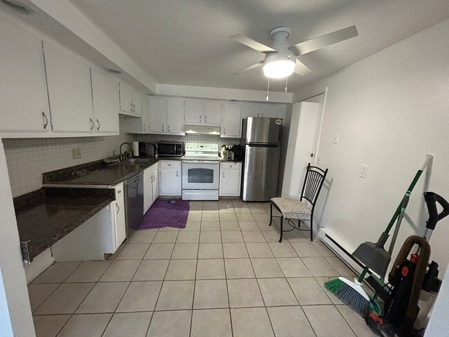 Building Photo - 89 Pleasant St