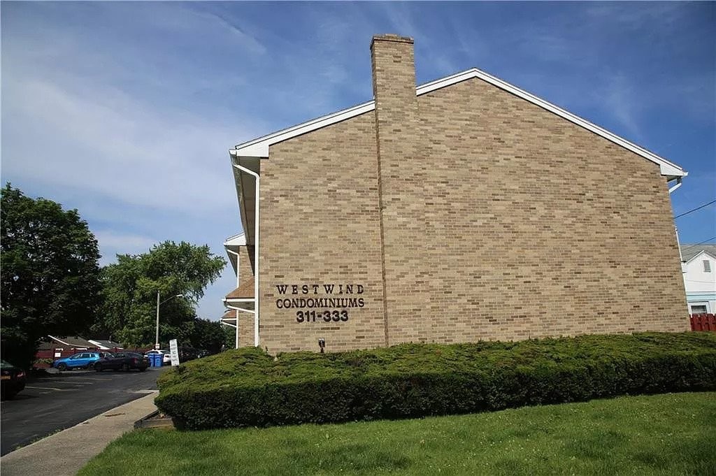 317 E Henrietta Rd, Rochester, NY 14620 Townhome Rentals in Rochester