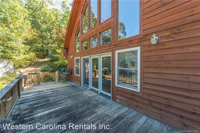 Building Photo - 3 br, 3.5 bath House - 70 Selmar Way
