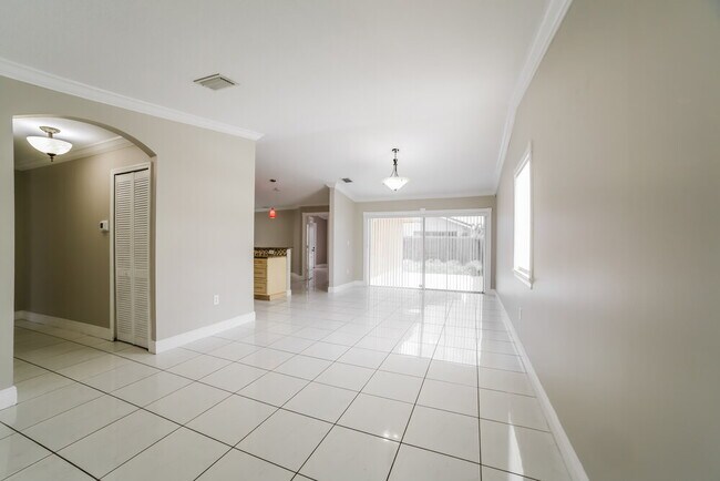 Foto del edificio - 14161 SW 147th Ct