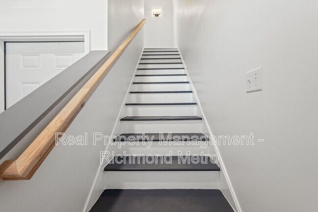 Building Photo - 2110 North Ave
