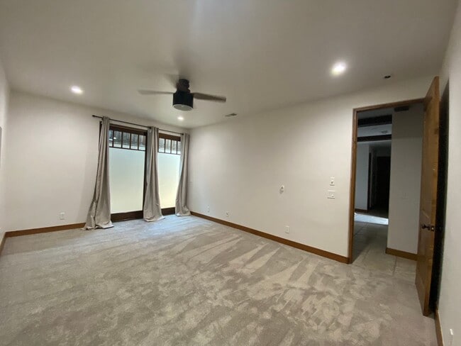 Building Photo - Lower-Level unit with 2 Bedrooms and 2 Bathrooms