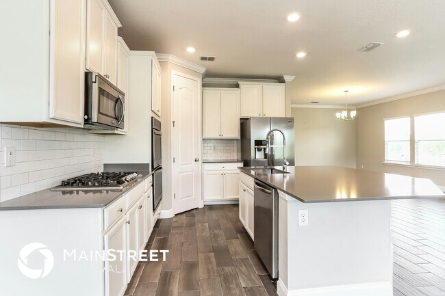 Foto del edificio - 51 Silver Creek Pl
