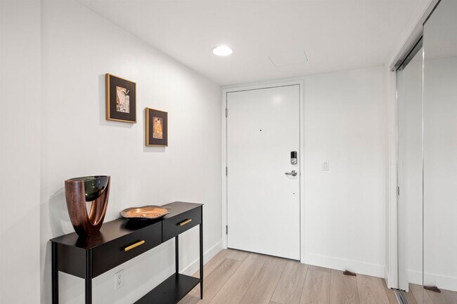 Foto del edificio - 3100 Sixth Ave