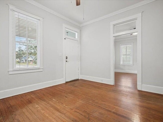 Building Photo - 1151 Caroline Ave