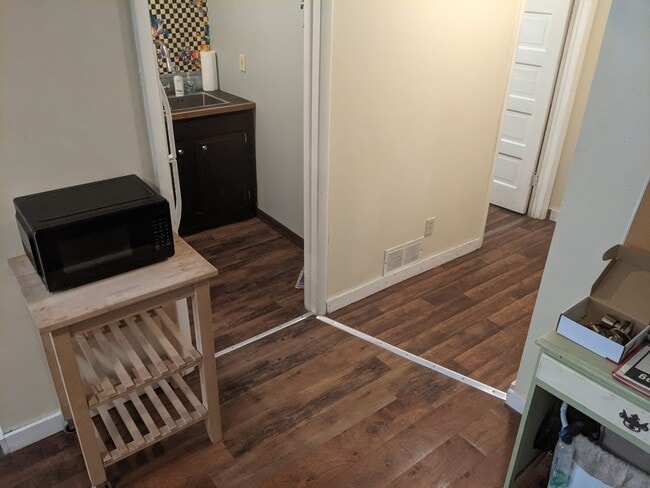 Foto del edificio - 60 N Main St