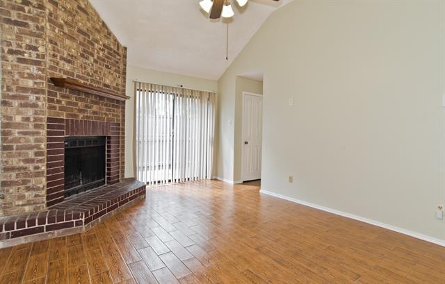 Foto del edificio - 453 Chestnut Ln