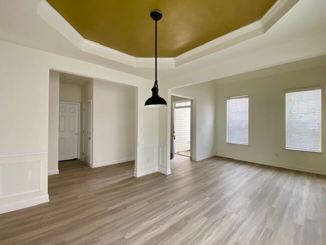 Building Photo - 1/2 MONTH FREE! ?Upgraded 4BR with Brand New Flooring & Private Backyard – Available Feb 15