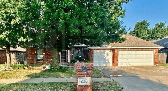 Building Photo - 216 Castle Rock Rd