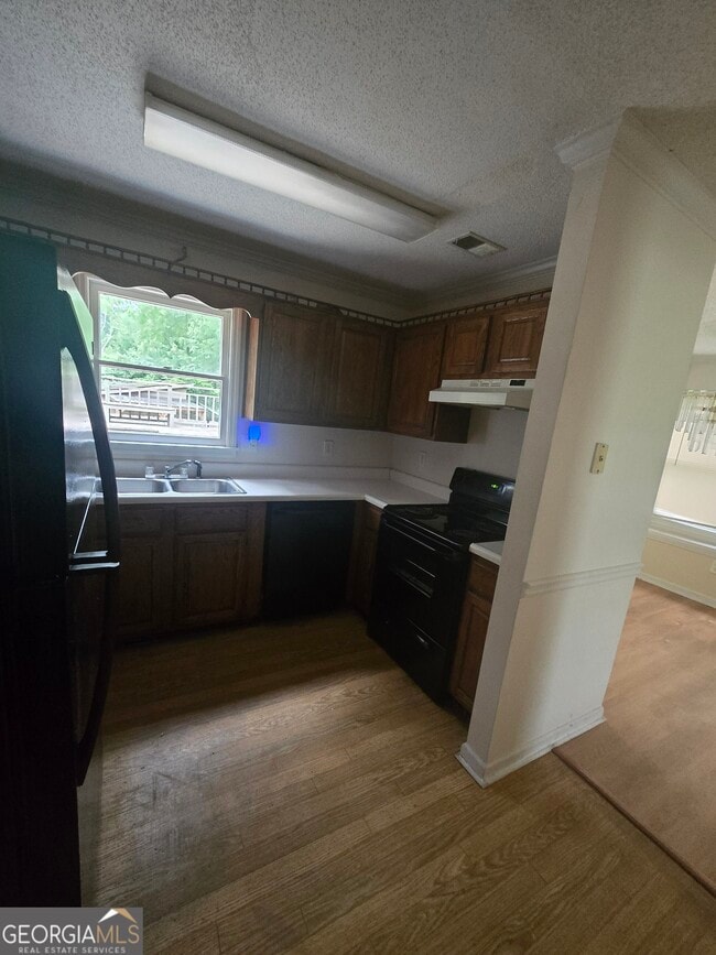 Foto del edificio - 3490 Runnymeade Dr