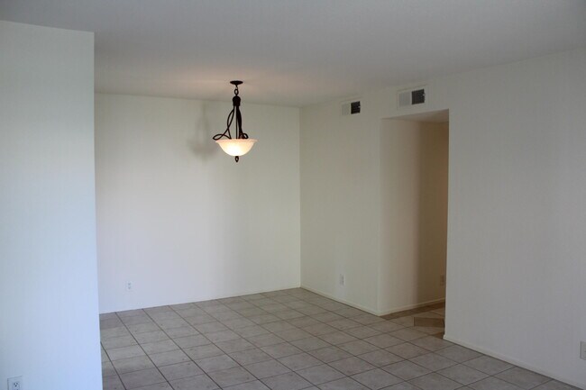 Foto del edificio - 74800 Sheryl Ave