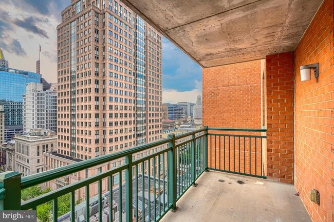 Building Photo - 414 Water St