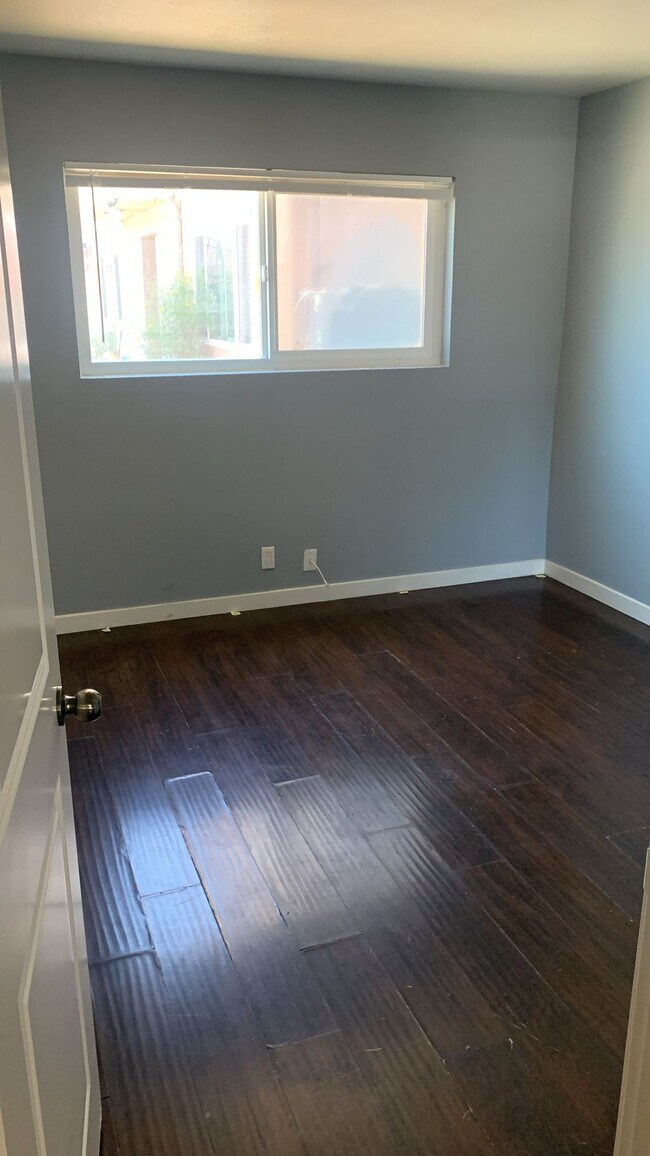 Foto del edificio - 832 Jeanne Ave