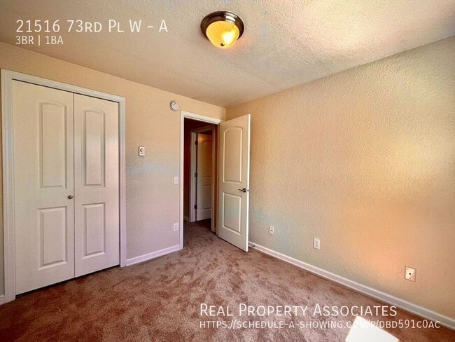 Building Photo - 21516 73rd Pl W