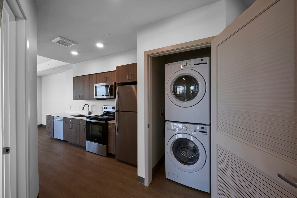 Primary Photo - SP Crossing Apartments